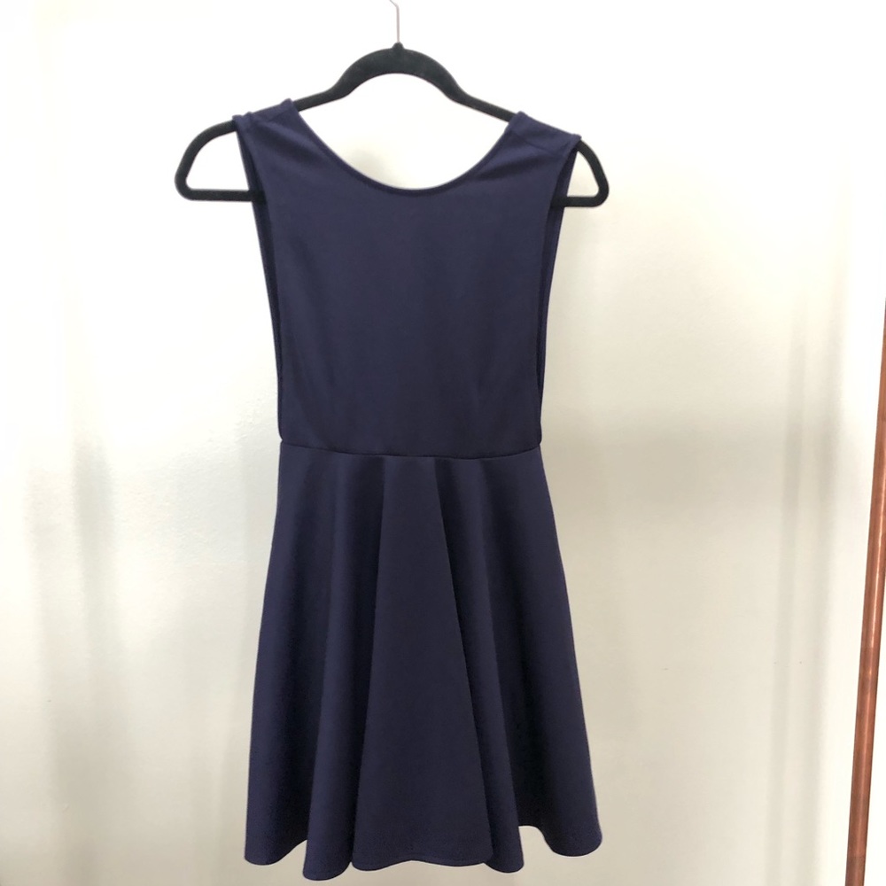 Dress - Picture 4 of 4
